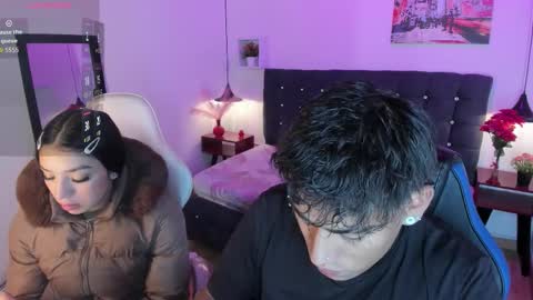 Snapshot of yiing_and_yang chatting on October 2025 10:35:02 AM Yiing and yang online show from October 2025 10:35:02 AM