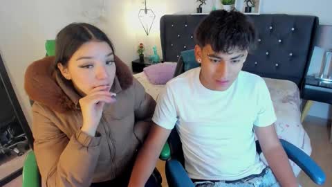 Snapshot of yiing_and_yang chatting on October 2025 10:47:02 AM Yiing and yang online show from October 2025 10:47:02 AM
