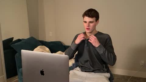 yngdesire1 online show from December 2025 07:28:02 AM