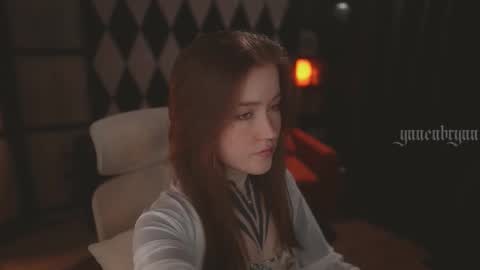 ynnenbrynn online show from September 2025 08:14:02 AM