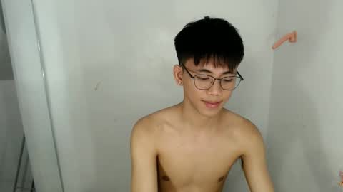 Snapshot of ynotyu chatting on April 2026 04:28:02 PM ynotyu online show from April 2026 04:28:02 PM