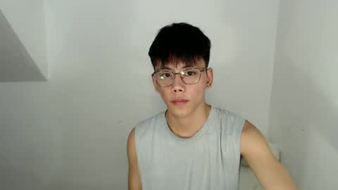 Snapshot of ynotyu chatting on June 2026 09:00:01 AM ynotyu online show from June 2026 09:00:01 AM