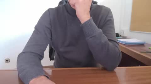 Yo47 online show from December 2025 02:26:01 PM