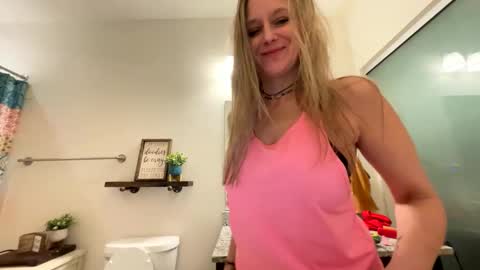 Snapshot of yogabuttttttt chatting on March 2025 06:28:02 AM yogabuttttttt online show from March 2025 06:28:02 AM