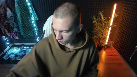 Snapshot of yoi_aji chatting on October 2025 04:57:02 AM You can ask my name in pm online show from October 2025 04:57:02 AM