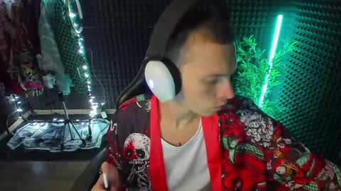 Snapshot of yoi_aji chatting on November 2025 04:30:02 PM You can ask my name in pm online show from November 2025 04:30:02 PM