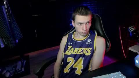 Snapshot of yoi_aji chatting on January 2026 12:20:01 PM You can ask my name in pm online show from January 2026 12:20:01 PM