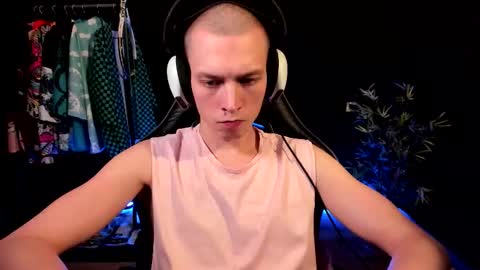 Snapshot of yoi_aji chatting on January 2026 07:11:01 PM You can ask my name in pm online show from January 2026 07:11:01 PM