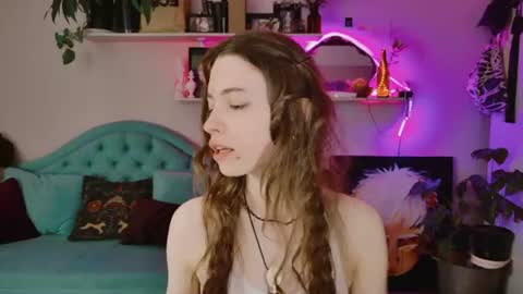 Snapshot of yoka_paradoxxx chatting on June 2026 11:32:02 AM yoka_paradoxxx online show from June 2026 11:32:02 AM