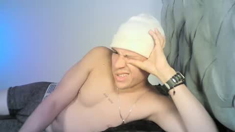 Yonat online show from October 2025 10:50:01 PM