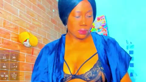 yonnsol_avril online show from February 2026 07:10:01 PM