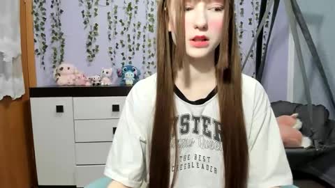 yoonhee_ki online show from March 2026 03:28:02 PM