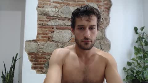 Yoooups online show from October 2025 08:51:02 PM