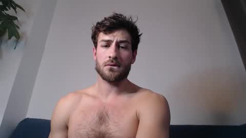 Yoooups online show from January 2026 03:26:01 PM