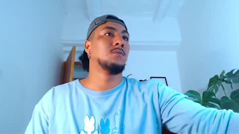 Enzo online show from February 2025 10:35:02 AM