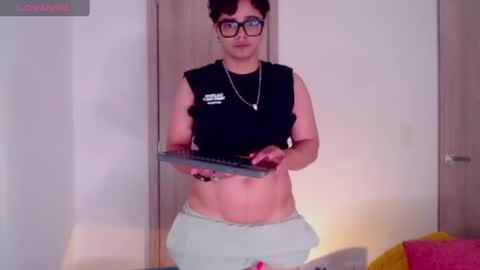Snapshot of yossefmout chatting on June 2026 05:03:02 PM Yossef online show from June 2026 05:03:02 PM