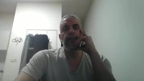 Snapshot of youdeservit chatting on February 2026 03:51:01 PM CrayZio online show from February 2026 03:51:01 PM
