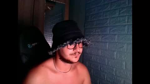 Snapshot of younromki chatting on September 2025 06:13:01 AM A... online show from September 2025 06:13:01 AM