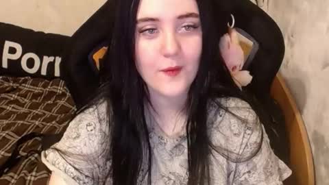 your_8a8y online show from October 2025 01:34:02 PM