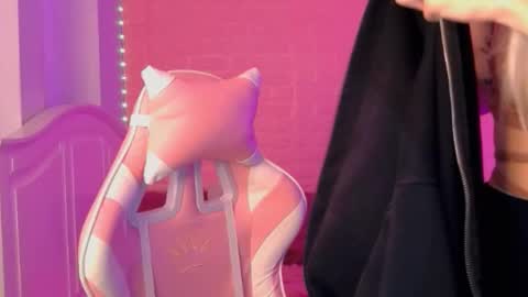 Barbie online show from February 2025 07:17:02 PM