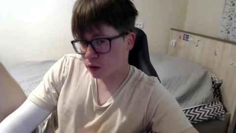 Snapshot of your_boyfriend123 chatting on June 2026 07:03:02 AM Max online show from June 2026 07:03:02 AM