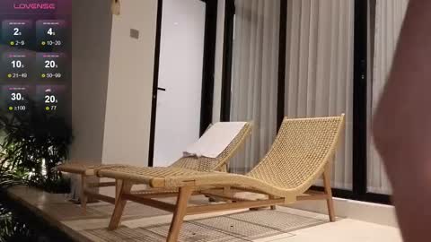 Snapshot of your_dream_alice chatting on October 2025 12:46:01 PM Alice online show from October 2025 12:46:01 PM