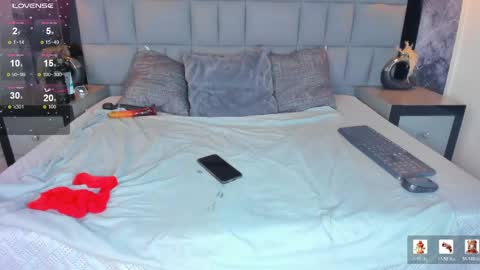 Snapshot of your_lady_milf chatting on May 2026 05:43:01 PM your_lady_milf online show from May 2026 05:43:01 PM