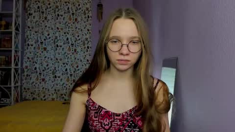 Leslie online show from March 2025 03:27:01 PM