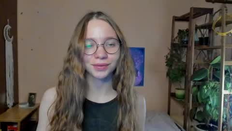Leslie online show from May 2026 12:18:01 AM