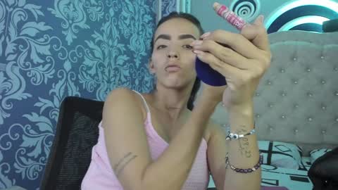 Snapshot of your_perverse_whore chatting on January 2025 07:54:01 PM Salome online show from January 2025 07:54:01 PM