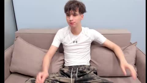 your_shy_guy online show from October 2025 06:49:02 PM