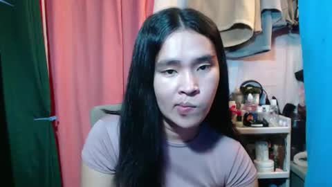 your_twinkletoes18 online show from November 2025 06:51:01 PM