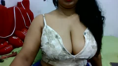 Snapshot of yourashawari chatting on July 2026 02:07:01 AM yourashawari online show from July 2026 02:07:01 AM