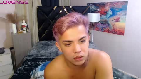 yourasian_bradley online show from October 2025 01:51:01 PM