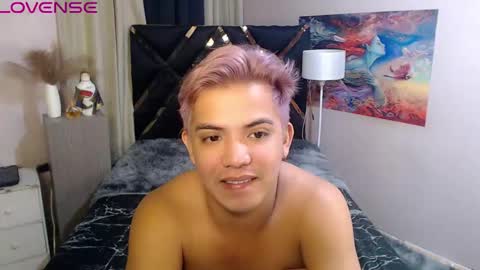 yourasian_bradley online show from October 2025 02:10:01 PM