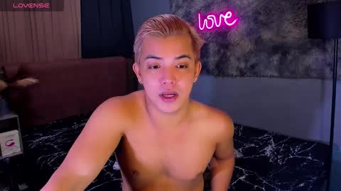 yourasian_bradley online show from November 2025 04:20:01 PM