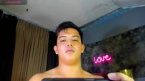 Snapshot of yourasian_bradley chatting on February 2026 06:22:01 AM yourasian_bradley online show from February 2026 06:22:01 AM