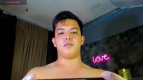 Snapshot of yourasian_bradley chatting on February 2026 06:40:02 AM yourasian_bradley online show from February 2026 06:40:02 AM