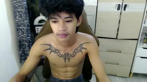 Snapshot of yourasian_eric chatting on February 2026 07:00:02 PM yourasian_eric online show from February 2026 07:00:02 PM