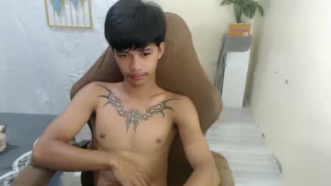 Snapshot of yourasian_eric chatting on June 2026 05:53:02 AM yourasian_eric online show from June 2026 05:53:02 AM