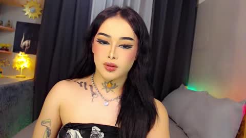 Snapshot of yourasiancockisontop chatting on January 2025 09:06:02 AM kim online show from January 2025 09:06:02 AM