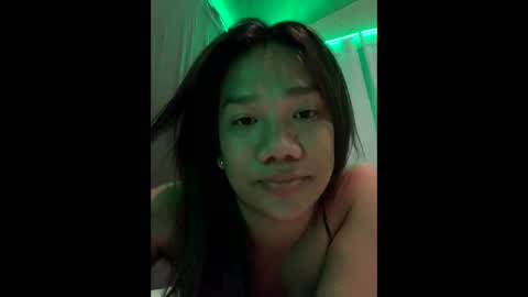 Snapshot of yourasiandream22 chatting on January 2025 10:47:01 AM Divine online show from January 2025 10:47:01 AM