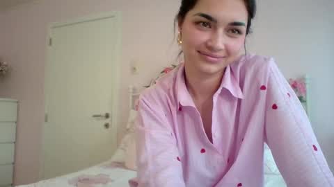yourbella37 online show from May 2026 06:58:01 PM
