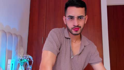 YOURBOYNEXTDOOR online show from January 2025 08:27:01 PM
