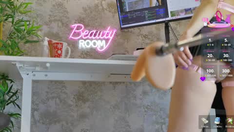 Anna online show from March 2026 07:03:01 PM