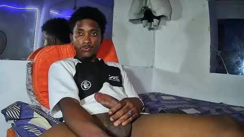 Yourdaddy2005 online show from March 2026 08:20:02 AM