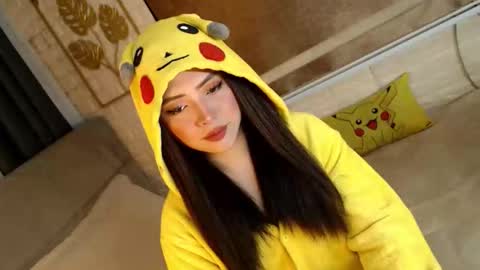 JEN  online show from January 2026 09:00:01 AM