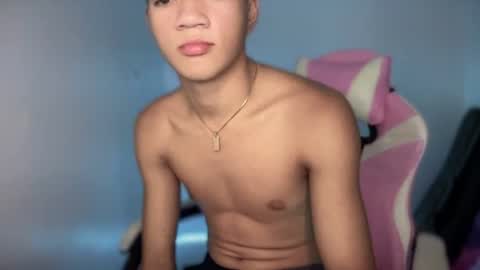 Snapshot of yourdreamboy_nash chatting on July 2026 05:07:02 PM NASH online show from July 2026 05:07:02 PM
