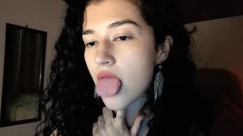 Snapshot of yourdreamgirl2025 chatting on July 2026 12:56:02 AM yourdreamgirl2025 online show from July 2026 12:56:02 AM
