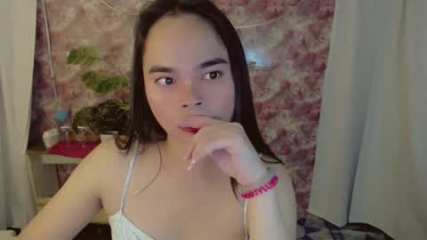 Snapshot of yourdreamgirljenelyn chatting on May 2026 02:28:01 AM Alice online show from May 2026 02:28:01 AM